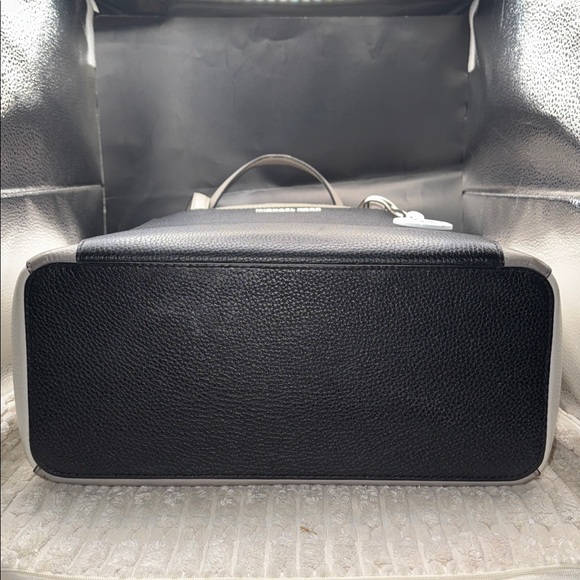 Michael Kors Gemma Large Tri-Color Tote/laptop purse Bag - Picture 6 of 7